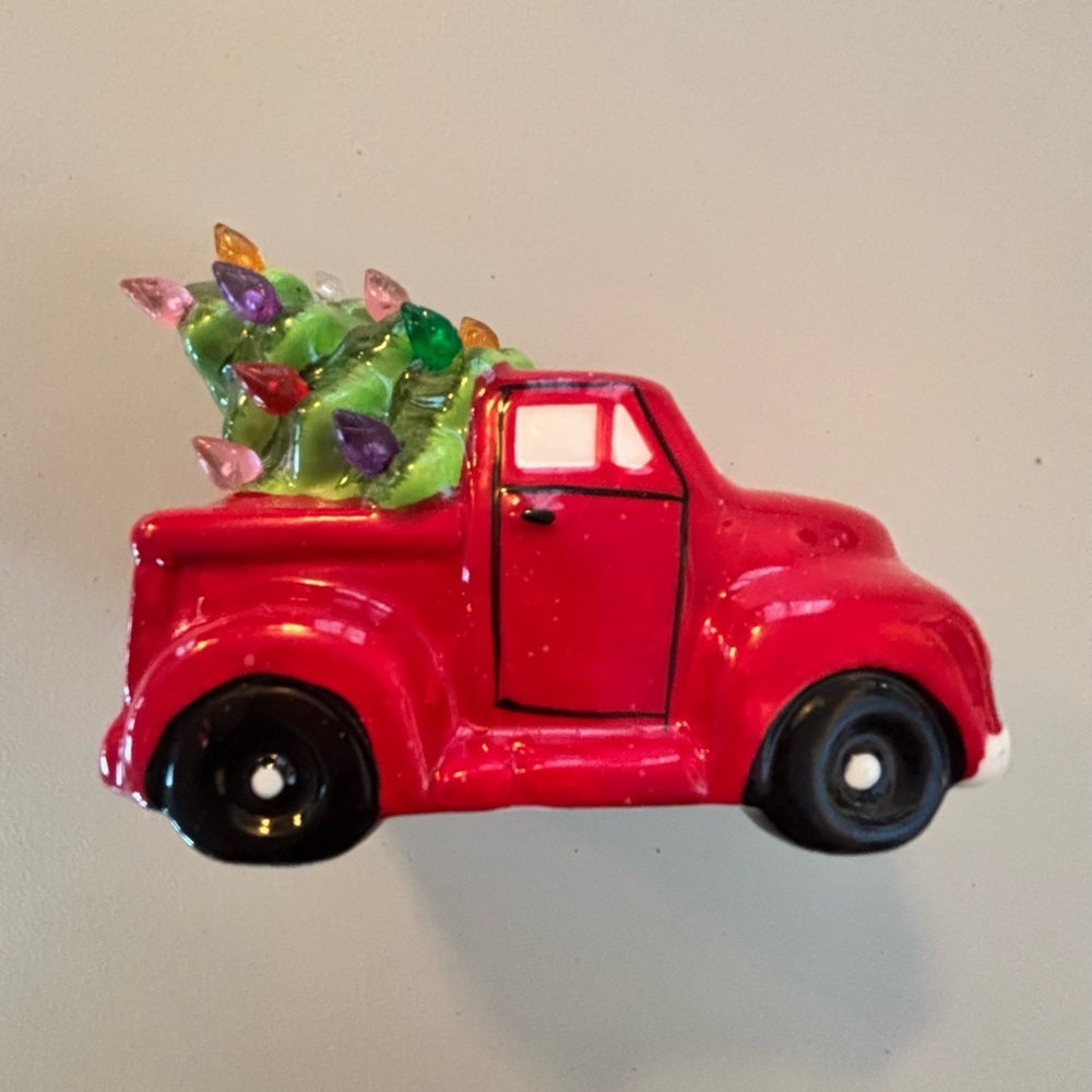 Lighted, ceramic truck with lighted Christmas tree